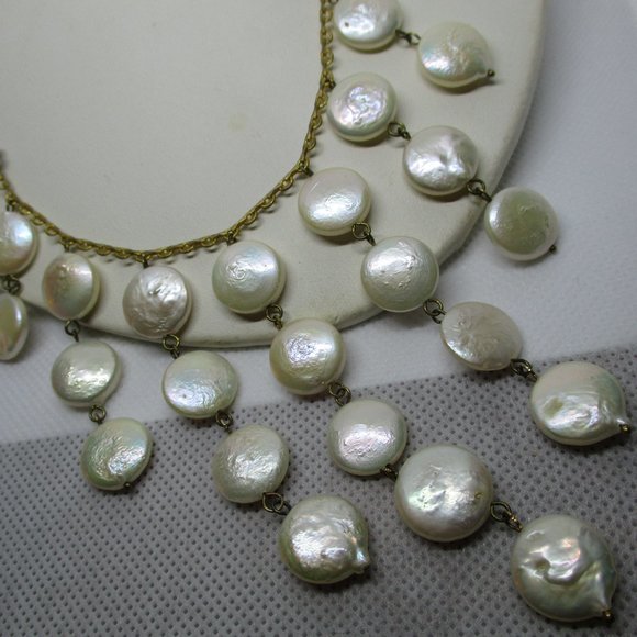 Genuine FRESH WATER COIN Pearl Bib Necklace Real Pearls Strung On GoldTone Chain - Picture 3 of 8